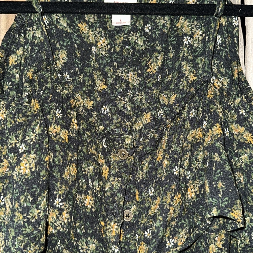 Dress - Picture 3 of 6